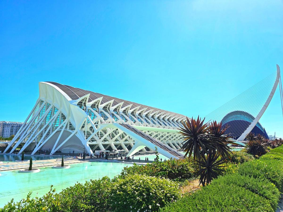 Apartamentos Las Ciencias U Valencia Luaran gambar